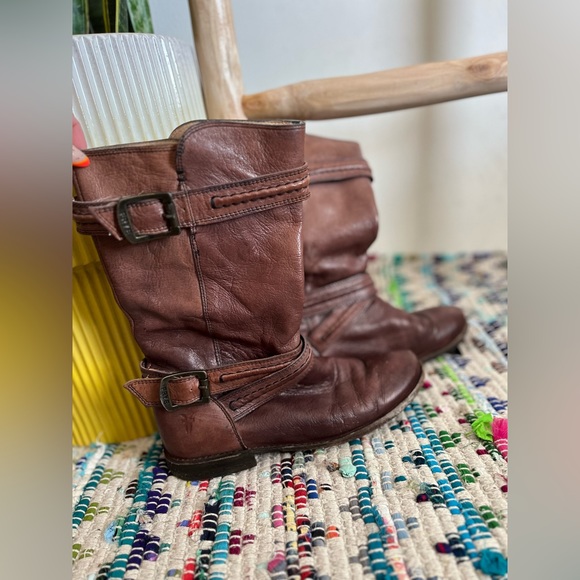 FRYE Paige Trapunto Leather Buckle Boot in Smoke - Picture 11 of 13